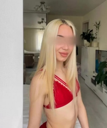Полина, 22